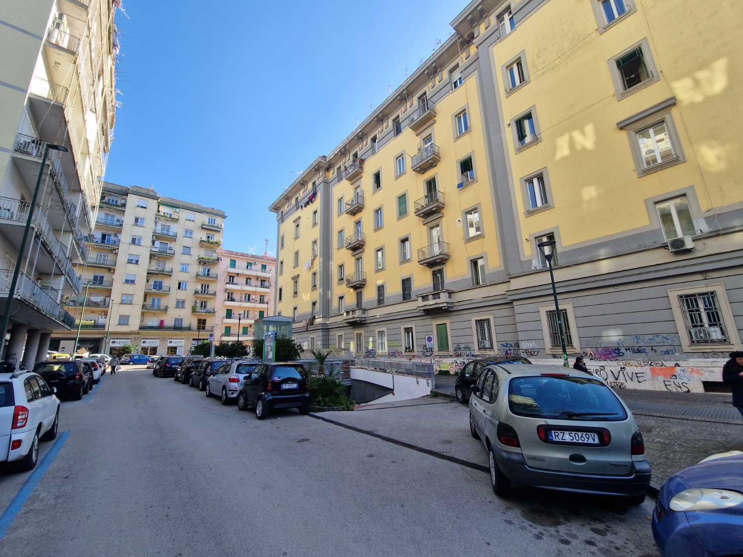 Box auto Vomero centro - 4 giornate (via Paisiello) 