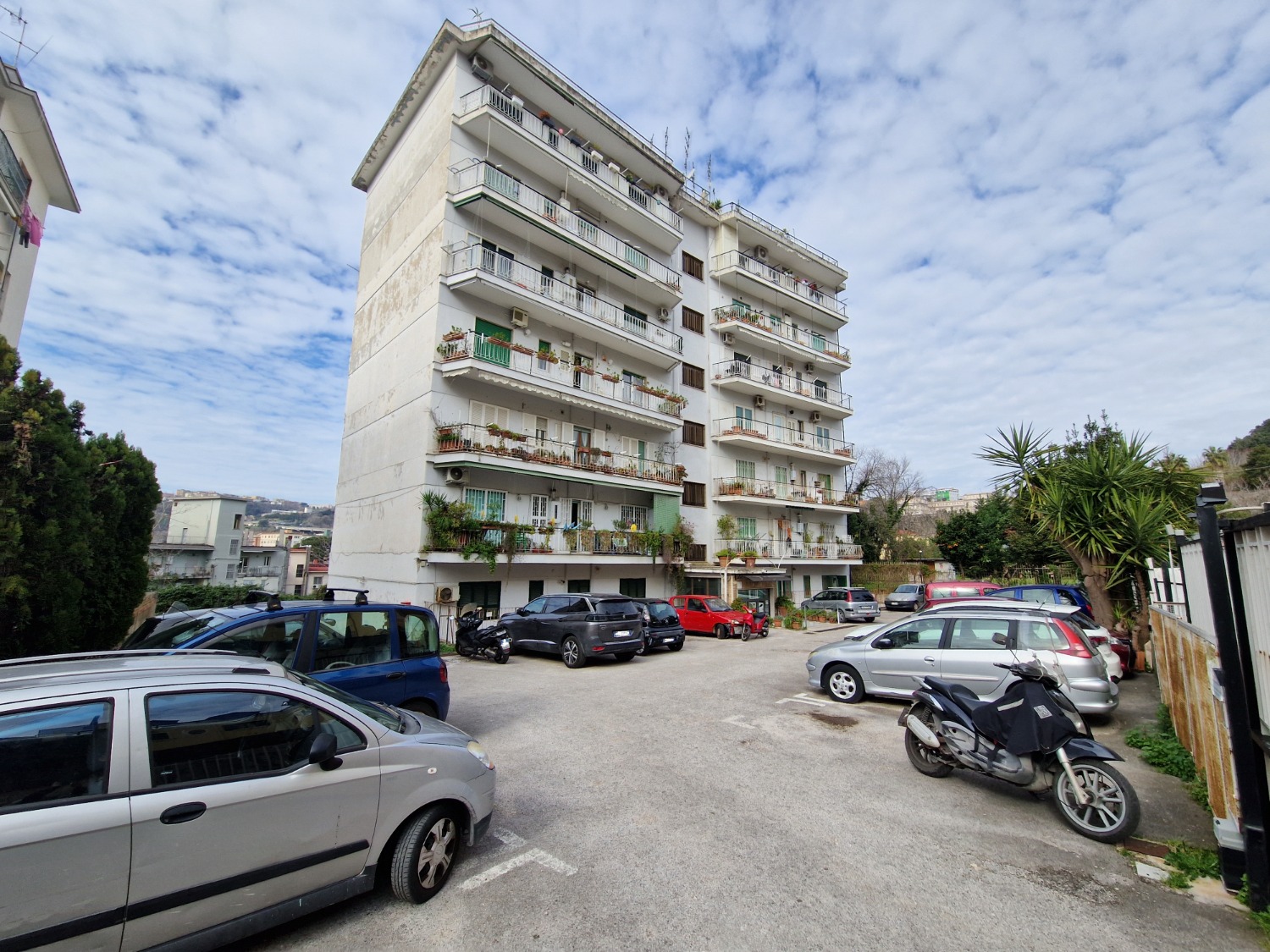 Avvocata-Capodimonte Via Irolli 110 mq oltre terrazzi