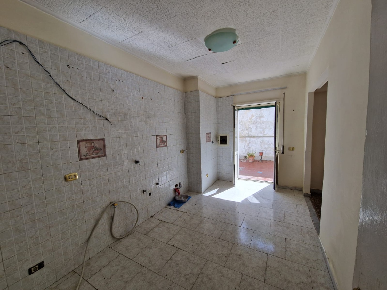 Avvocata-Capodimonte Via Irolli 110 mq oltre terrazzi