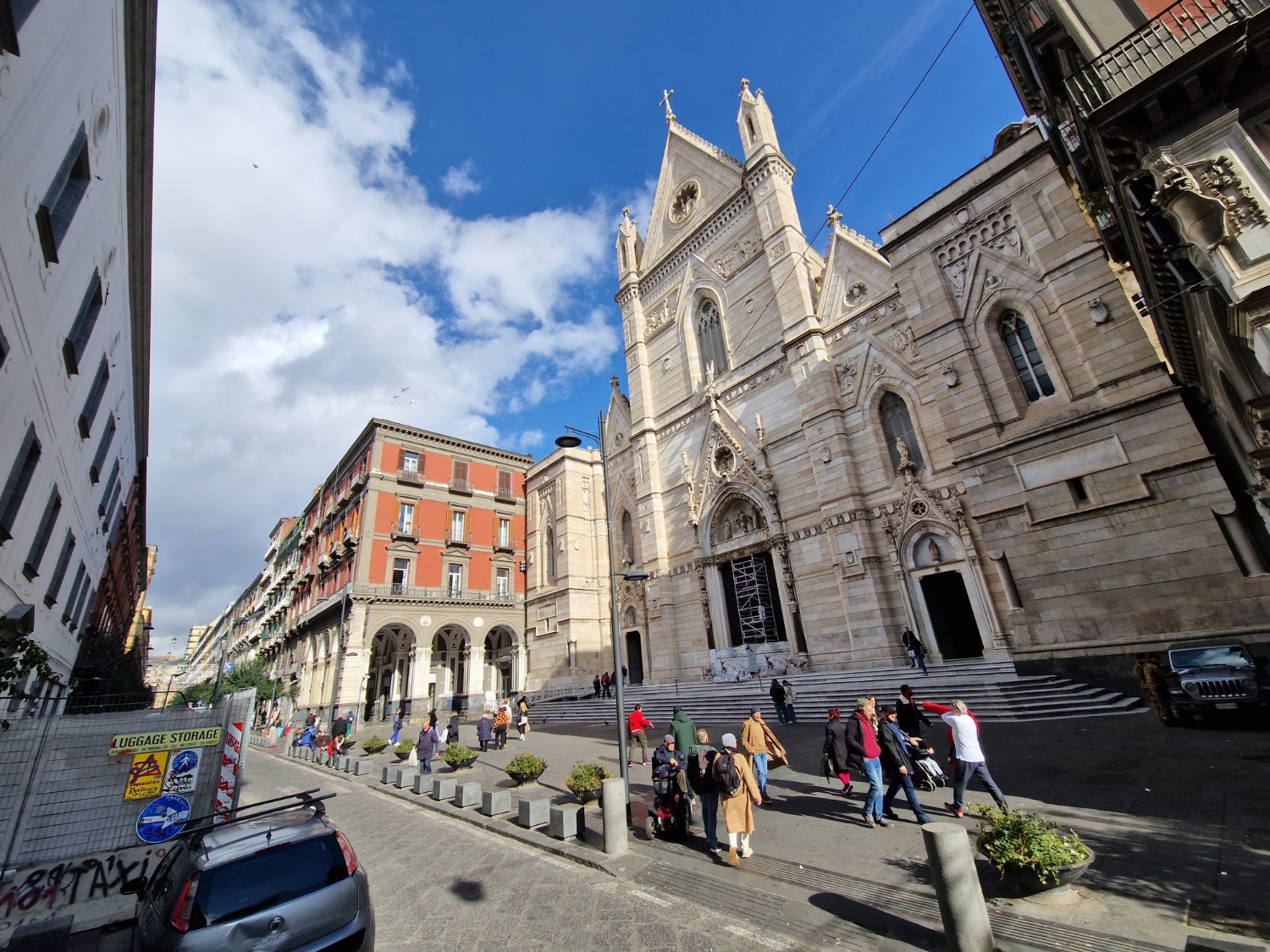 centro storico - via Duomo ad. 2 vani 45 mq