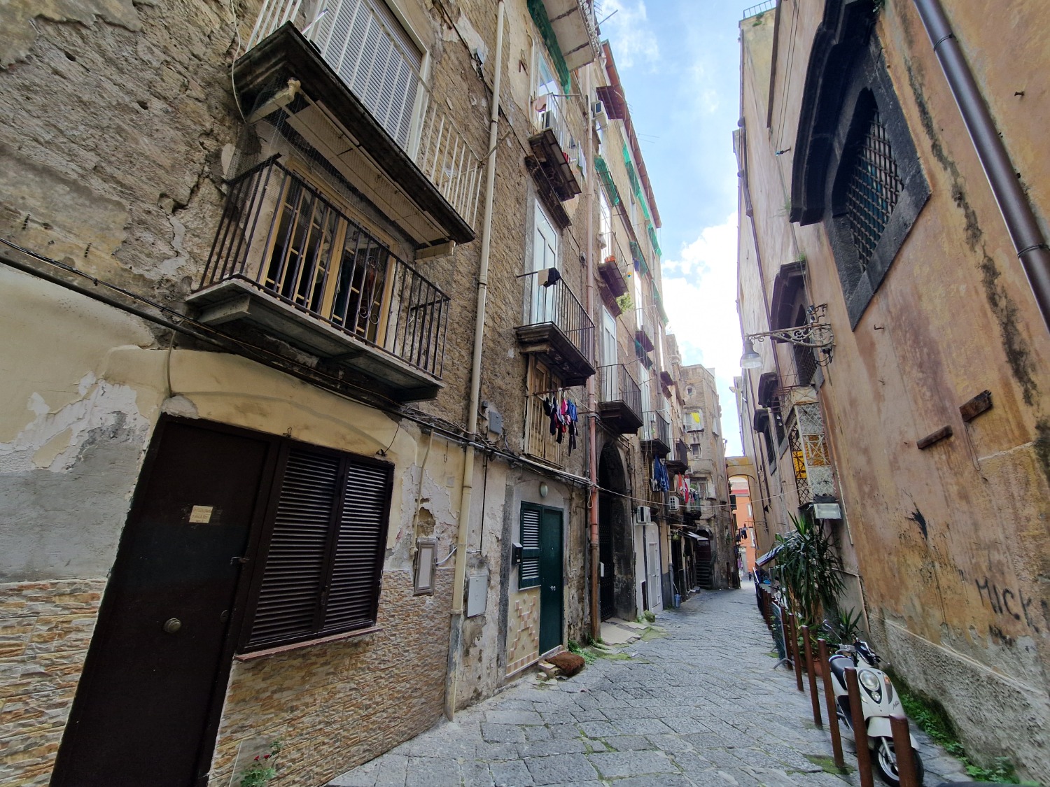 centro storico - via Duomo ad. 2 vani 45 mq