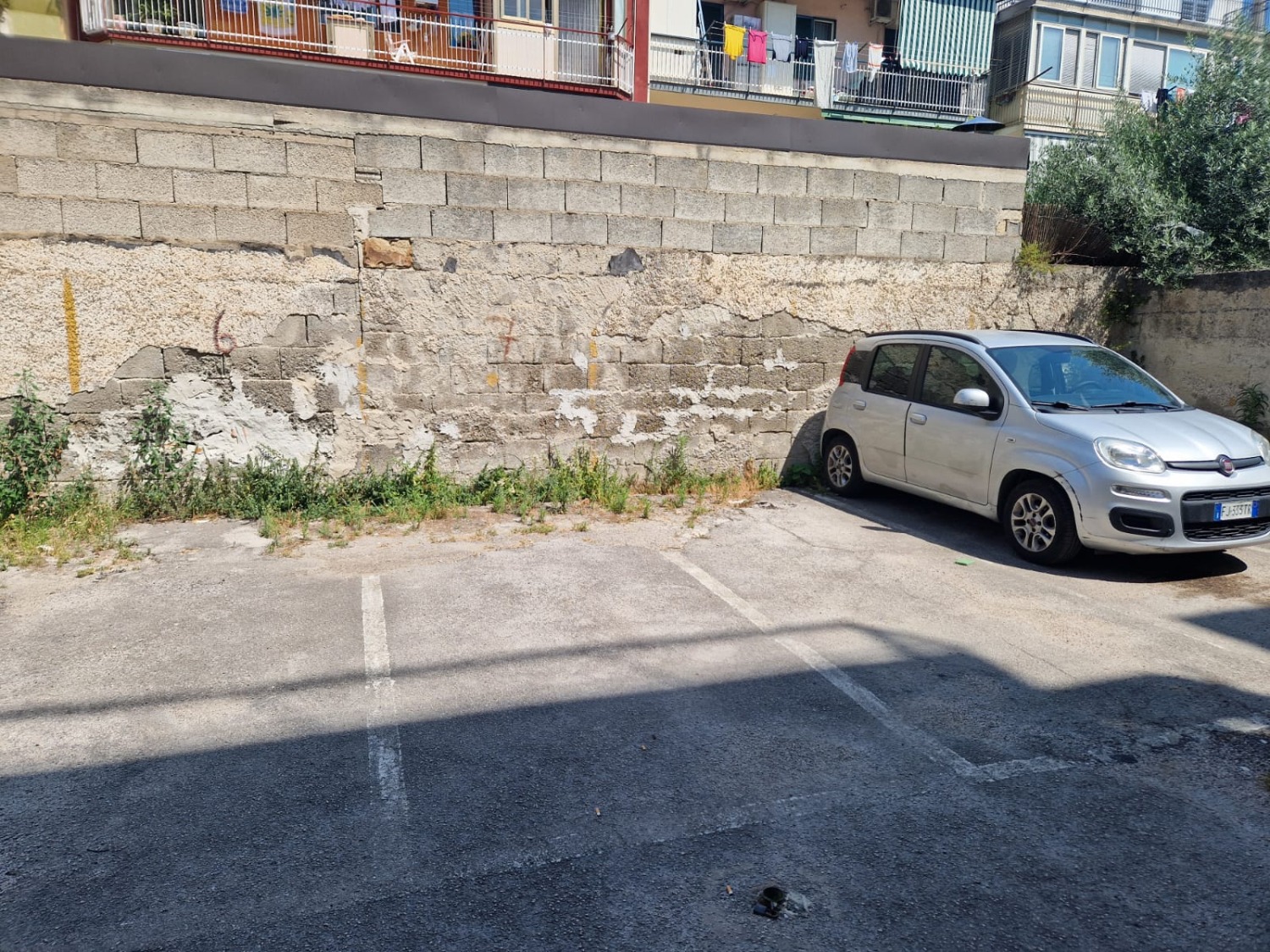 Pianura, posto auto 15 mq