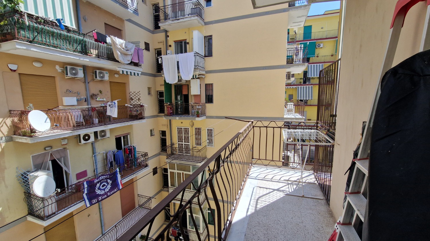 Vomero via caldieri bilocale ristrutturato