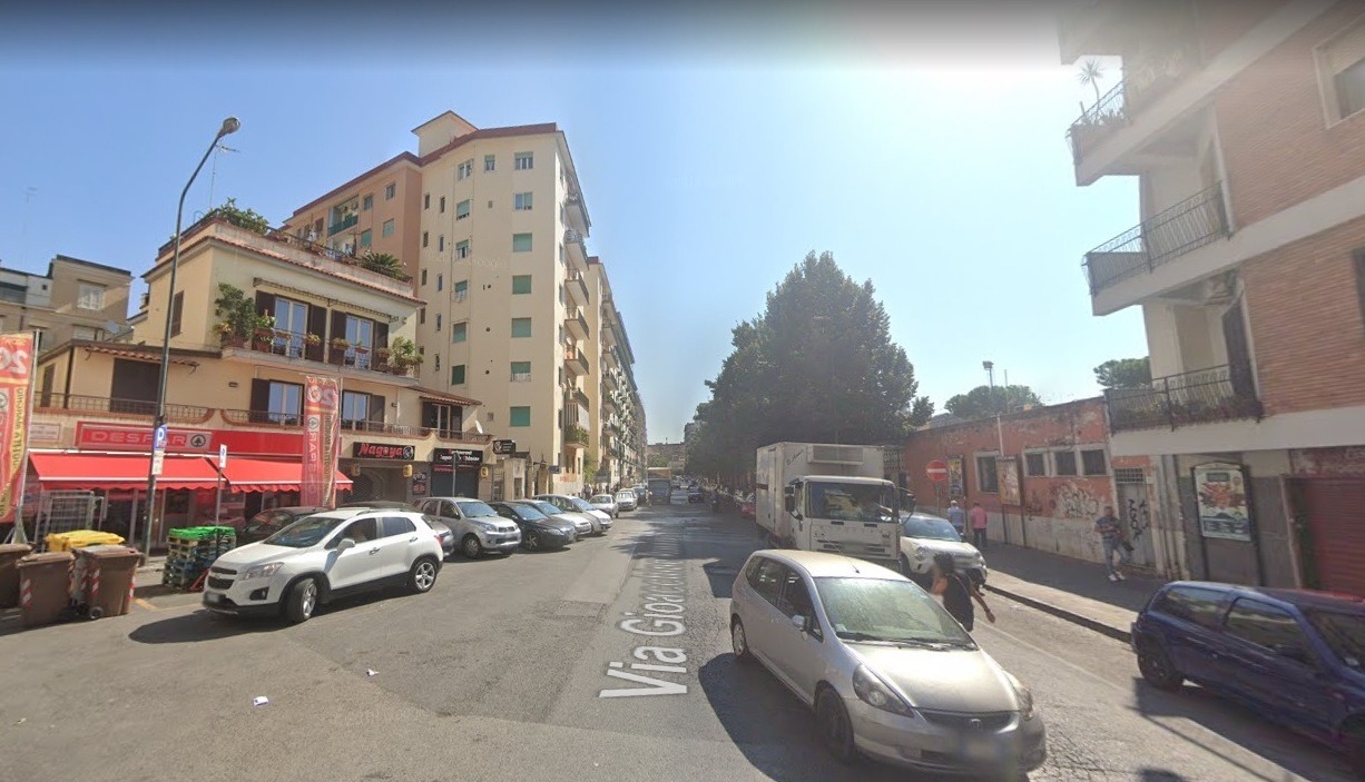 Vomero via caldieri bilocale ristrutturato