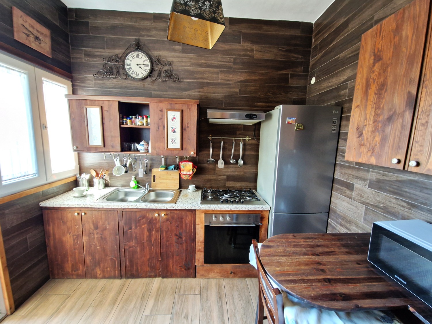 Agnano Bagnoli via Terenzio appartamento 4 locali