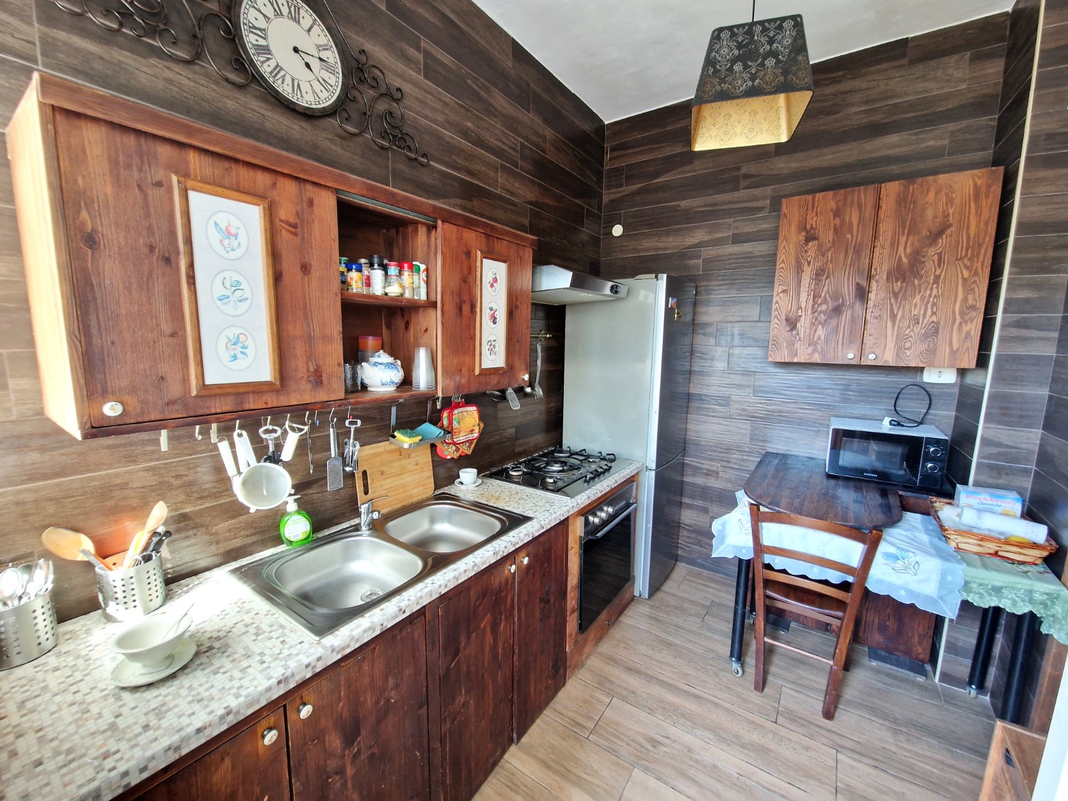 Agnano Bagnoli via Terenzio appartamento 4 locali