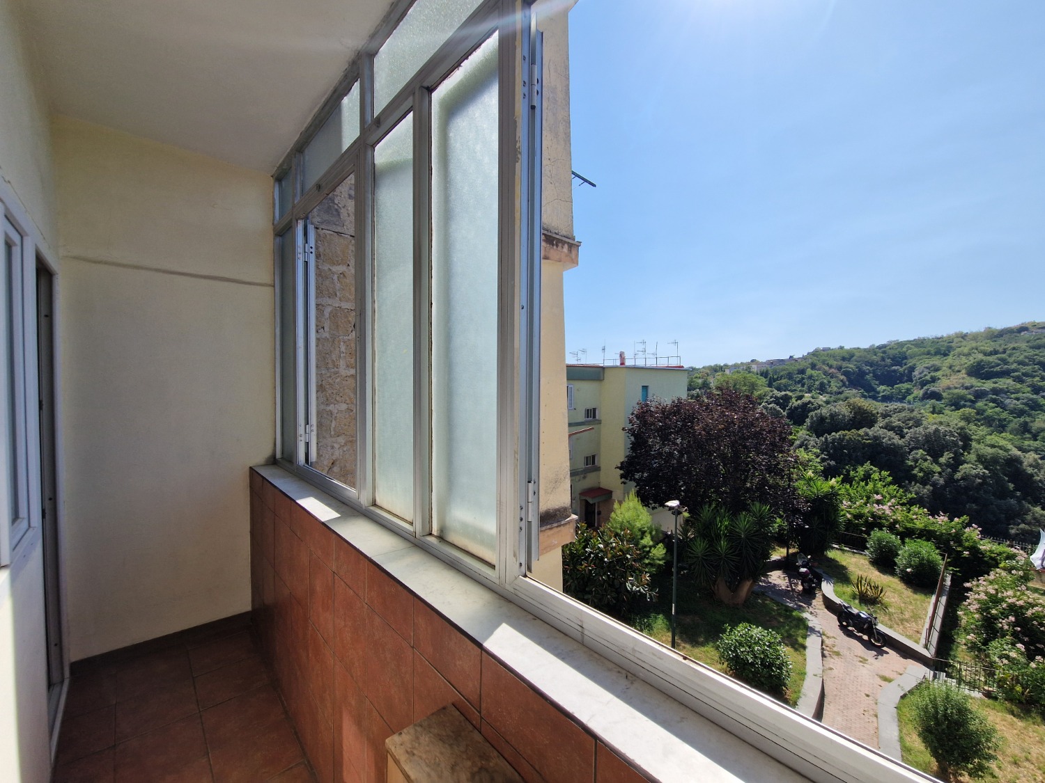 Agnano Bagnoli via Terenzio appartamento 4 locali