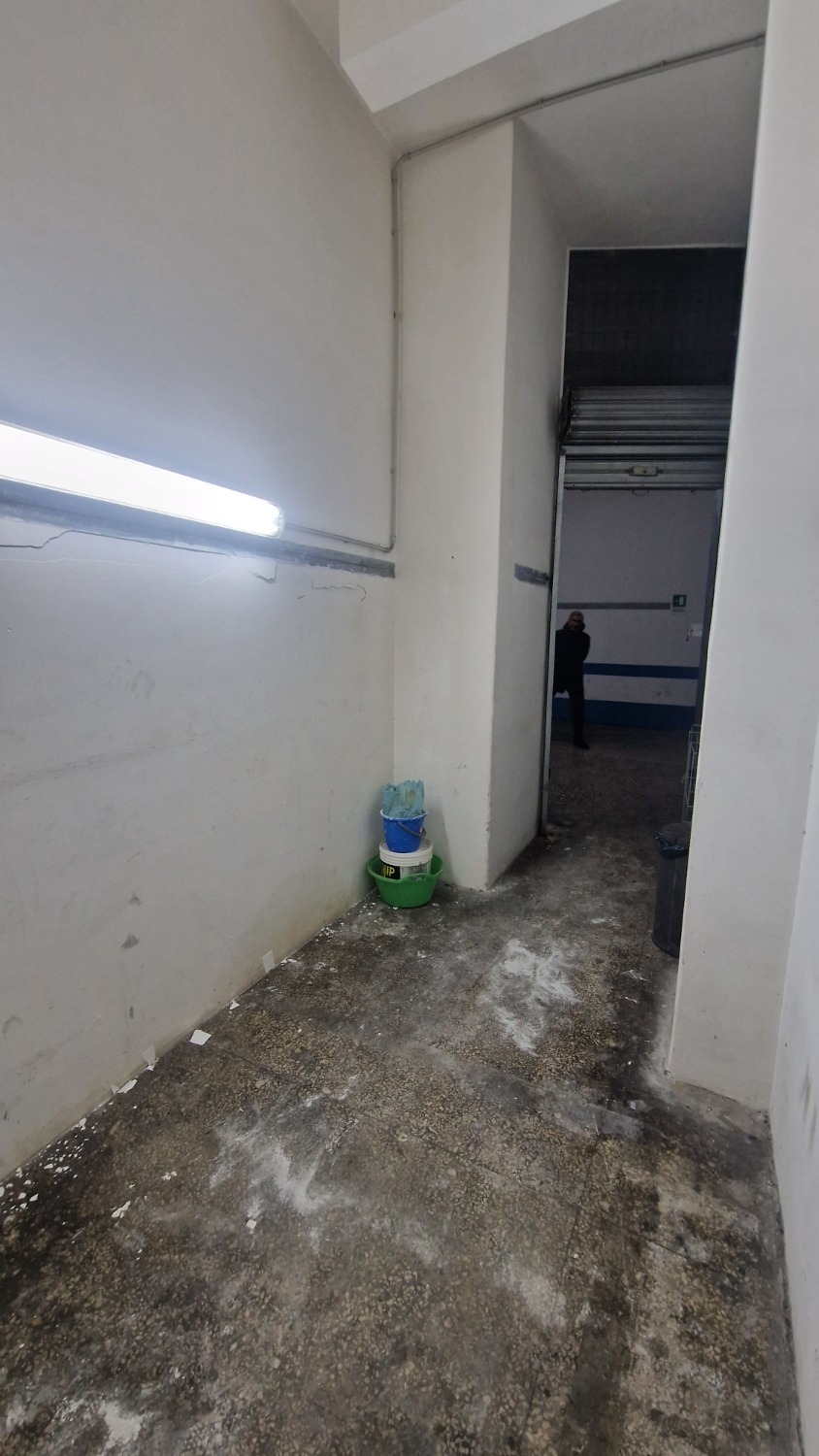 Vomero via Cilea ad. box moto 9 mq