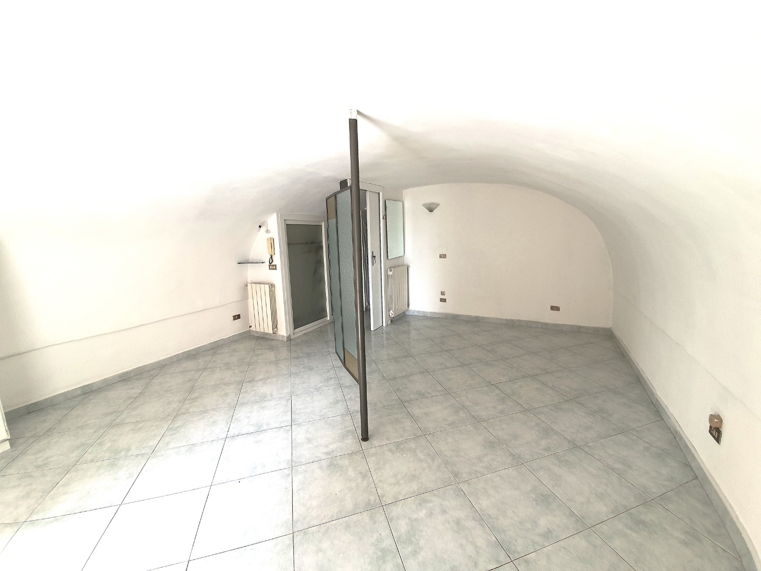 Vomero via Belvedere monolocale accessoriato vista mare