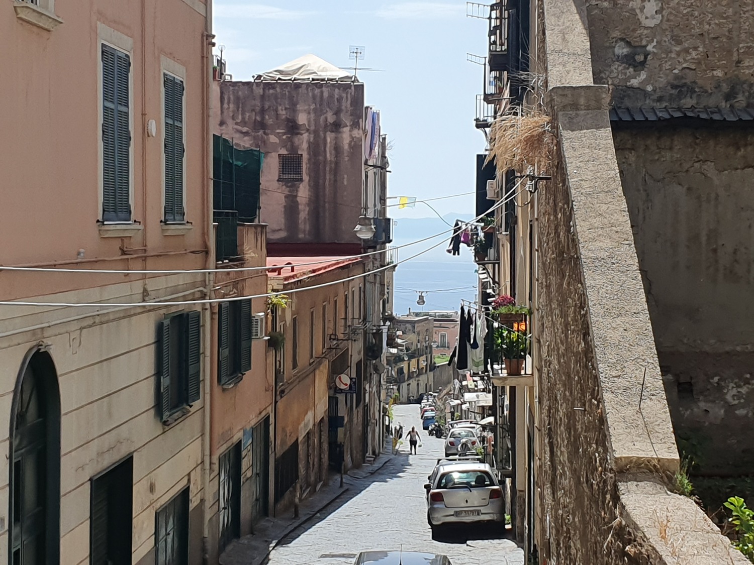 Vomero via Belvedere monolocale accessoriato vista mare