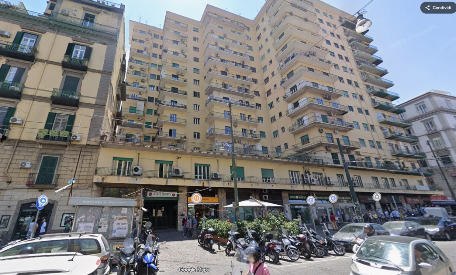 Centro storico - via Foria, 3 vani e accessori 6� piano