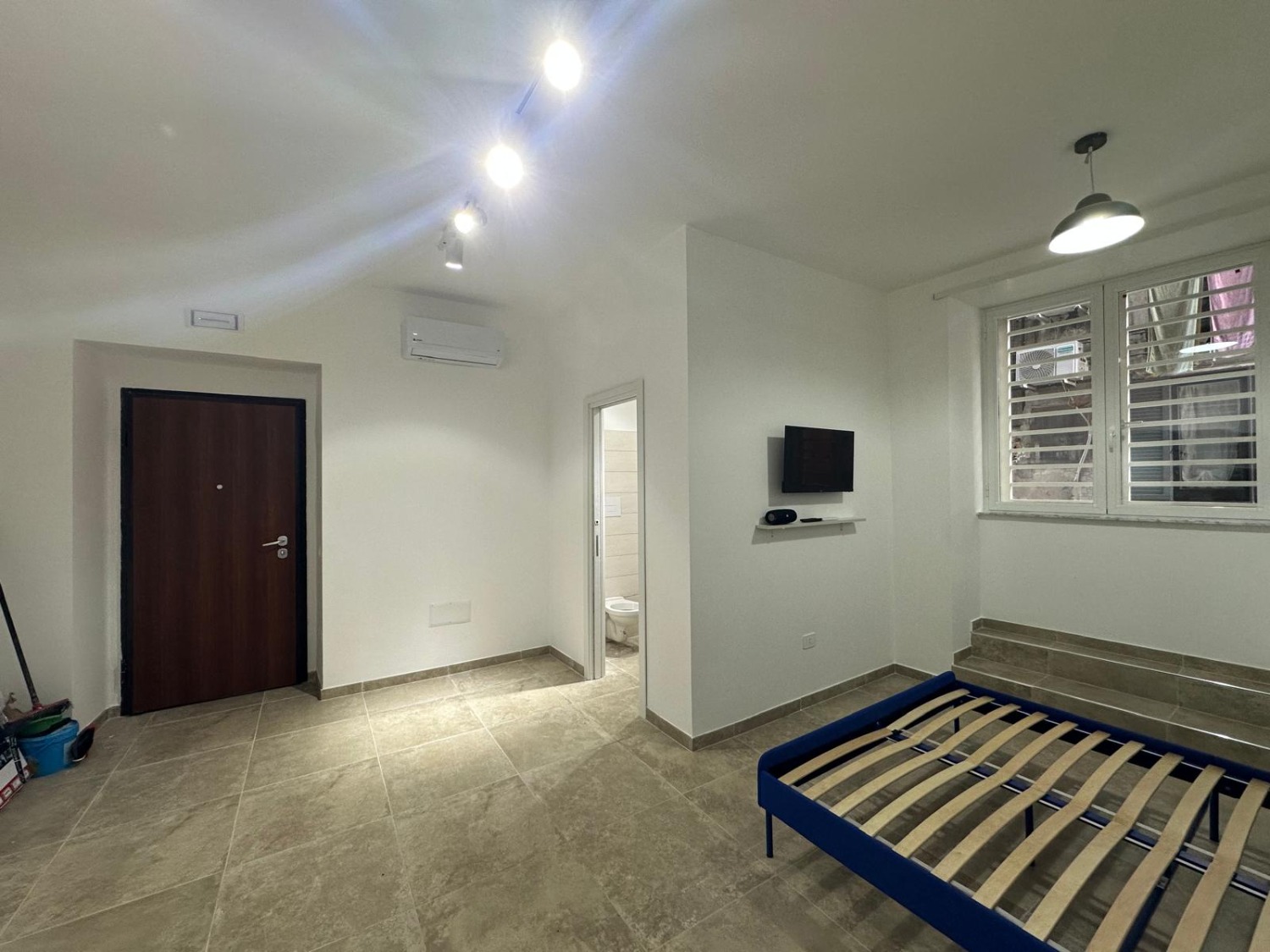 Stella / Sanit� Vico pacella ai miracoli monolocale