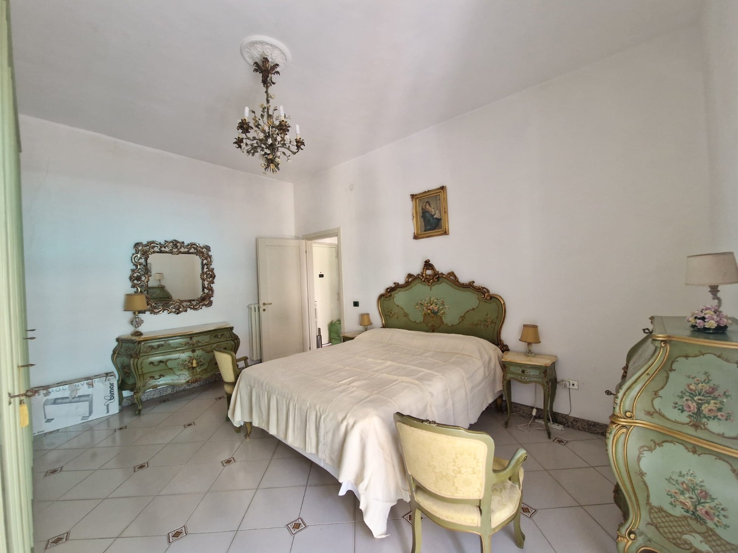 Vomero via Scarlatti ad. Bilocale