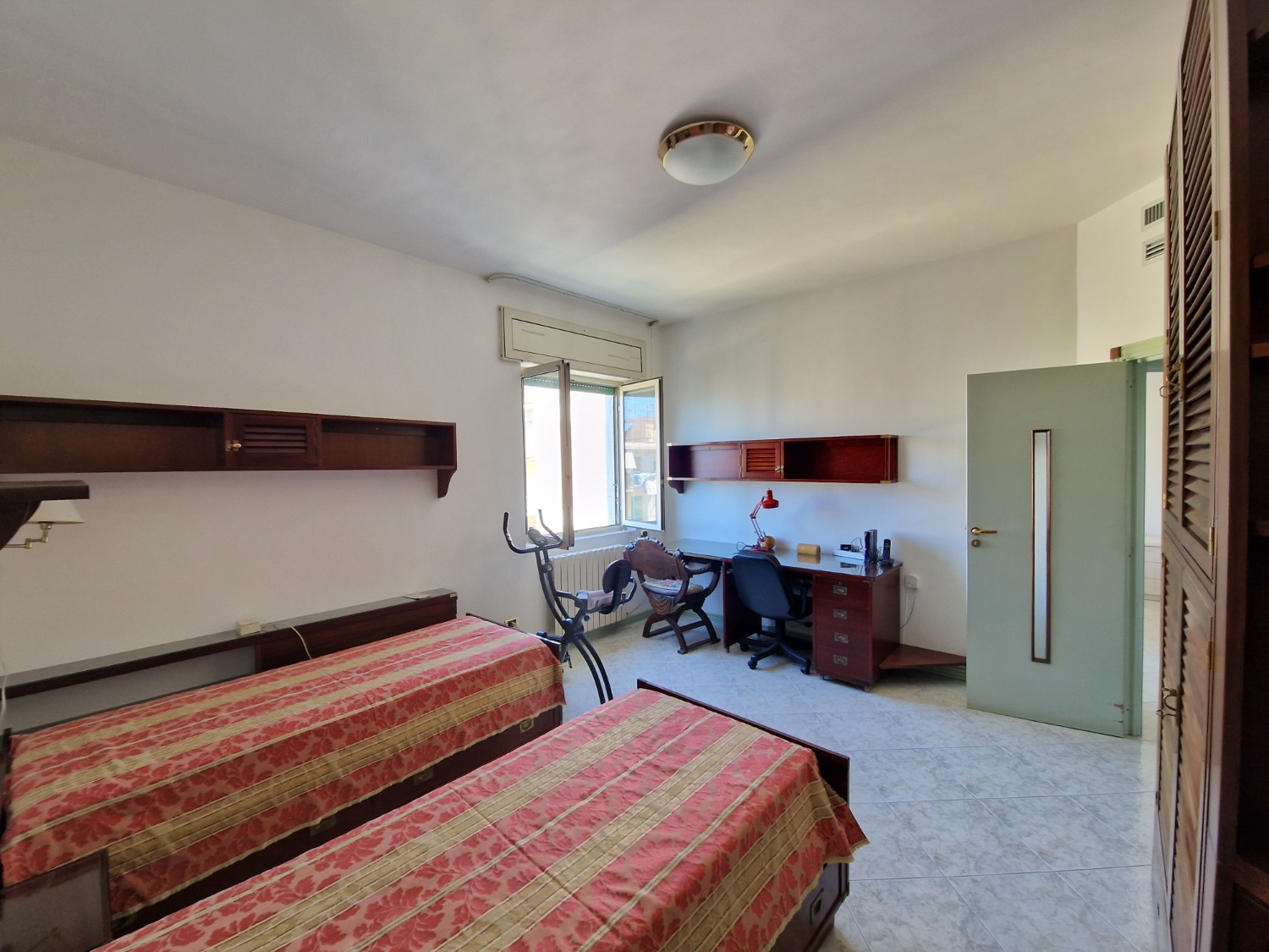 Vomero Arenella camera studentessa con bagno privato