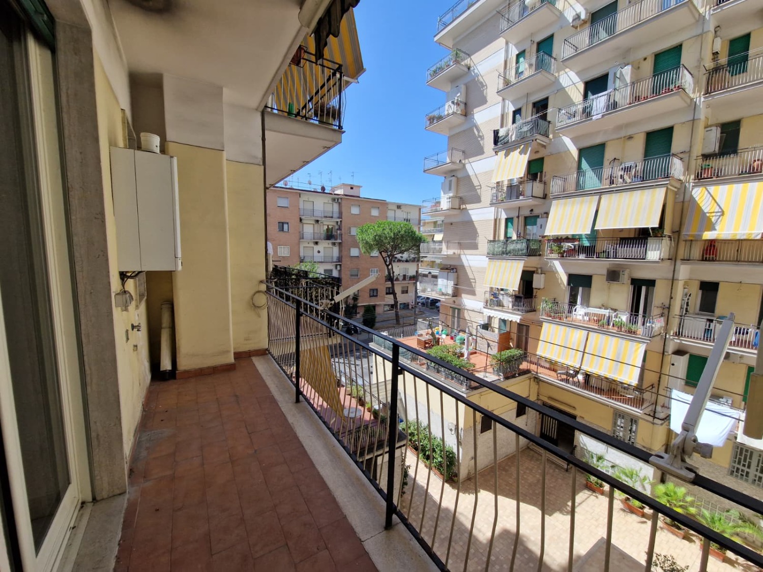 Colli aminei trilocale piano intermedio