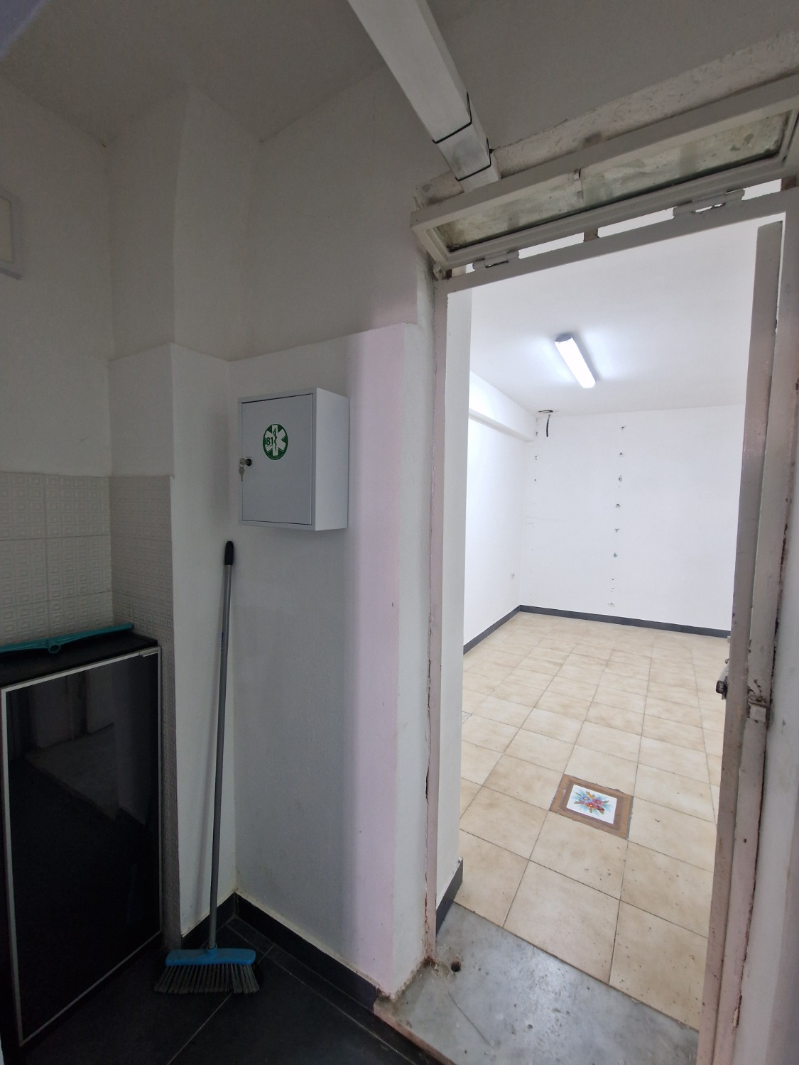 Vomero via Belvedere locale commerciale 50 mq