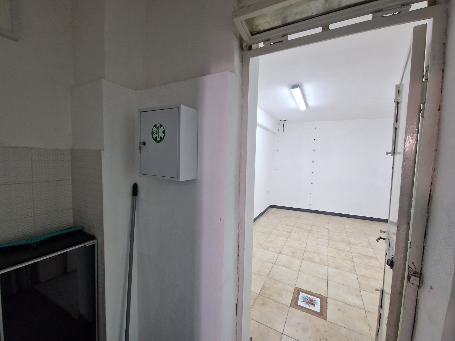 Vomero via Belvedere locale commerciale 50 mq