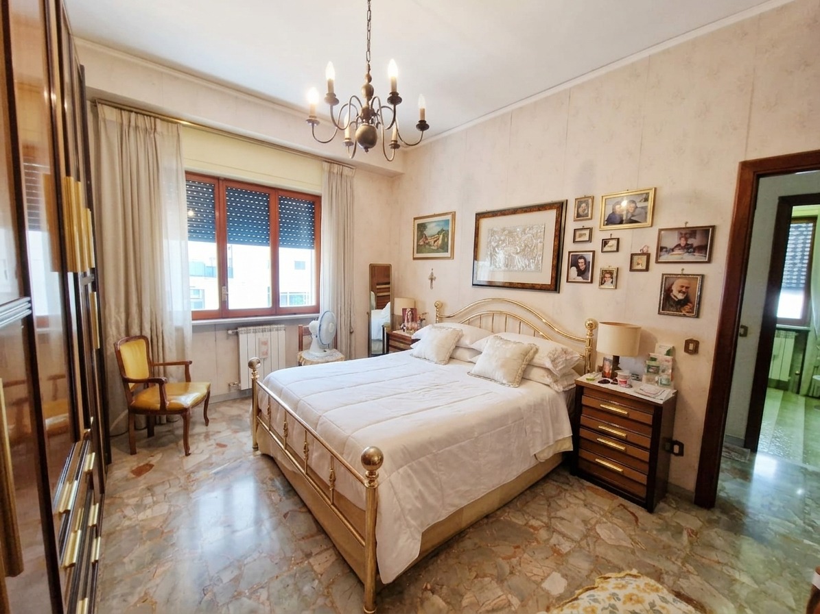 Fuorigrotta via Consalvo Nuda propriet� 70mq