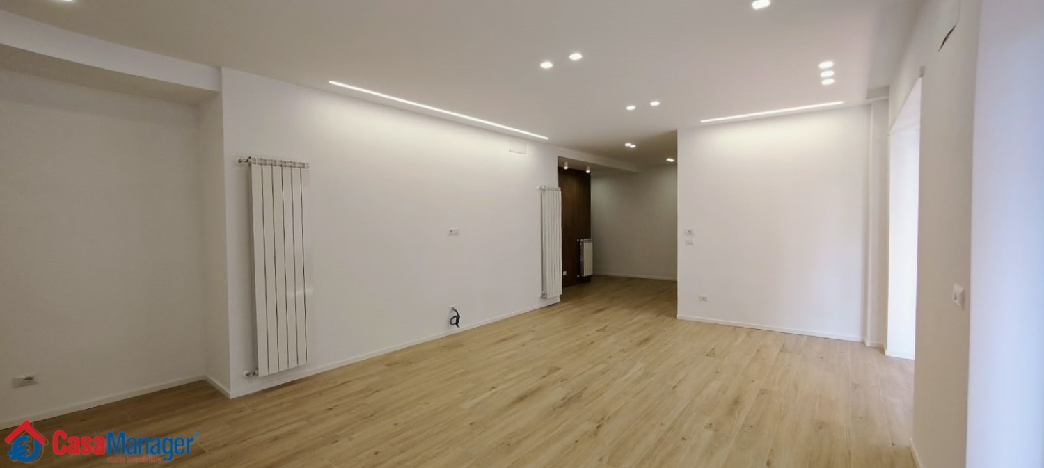 Arenella Piazza -  appartamento 5 locali � 585.000