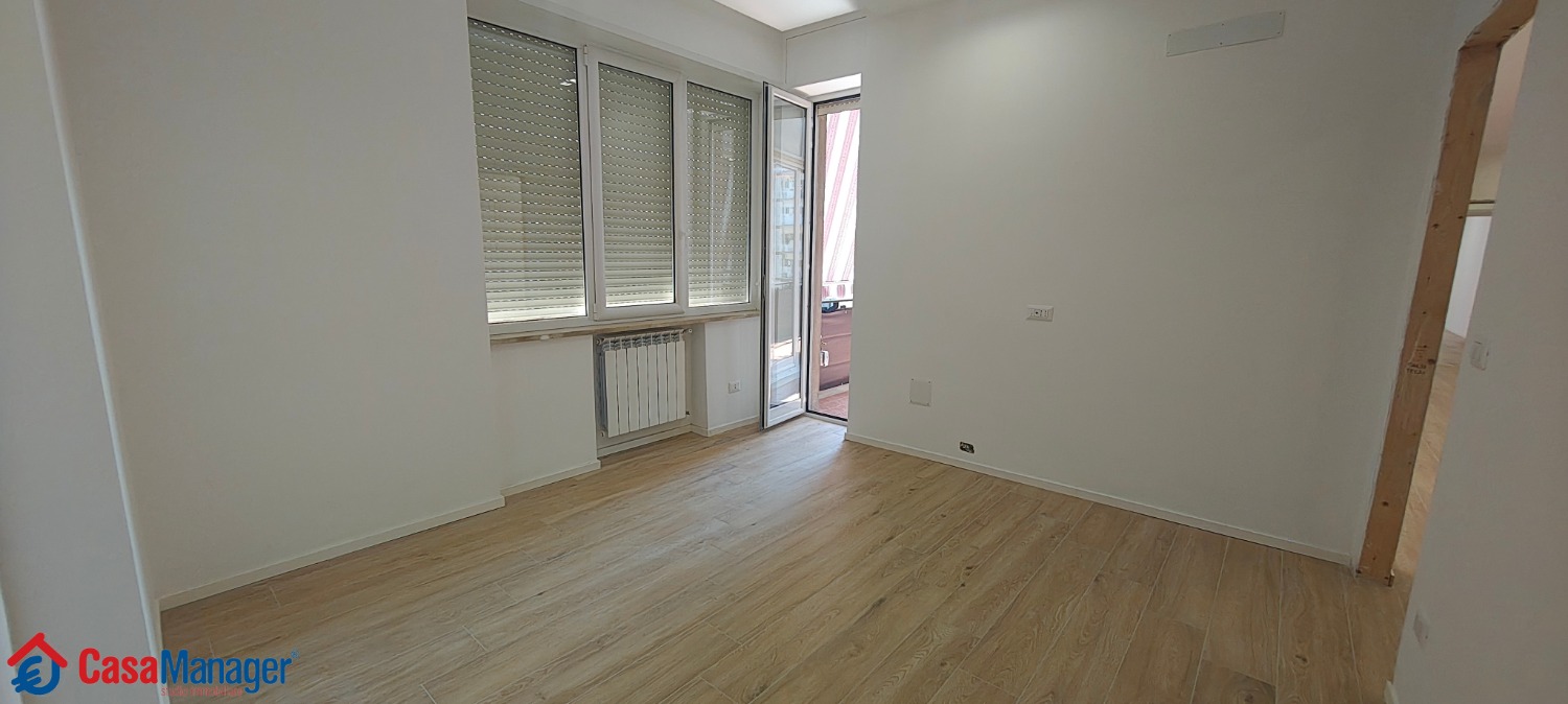 Arenella Piazza -  appartamento 5 locali � 585.000