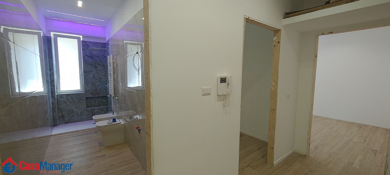 Arenella Piazza -  appartamento 5 locali � 585.000