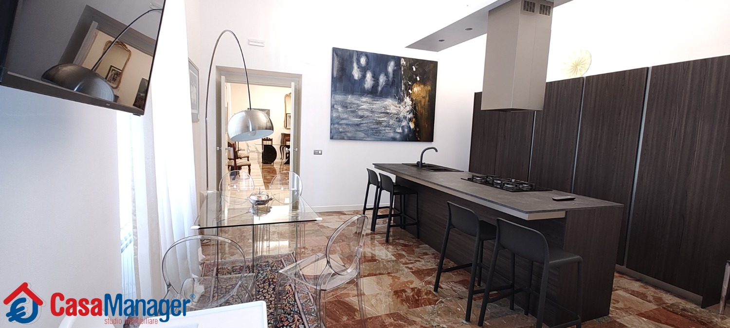 materdei -  appartamento 6 locali � 530.000 T640