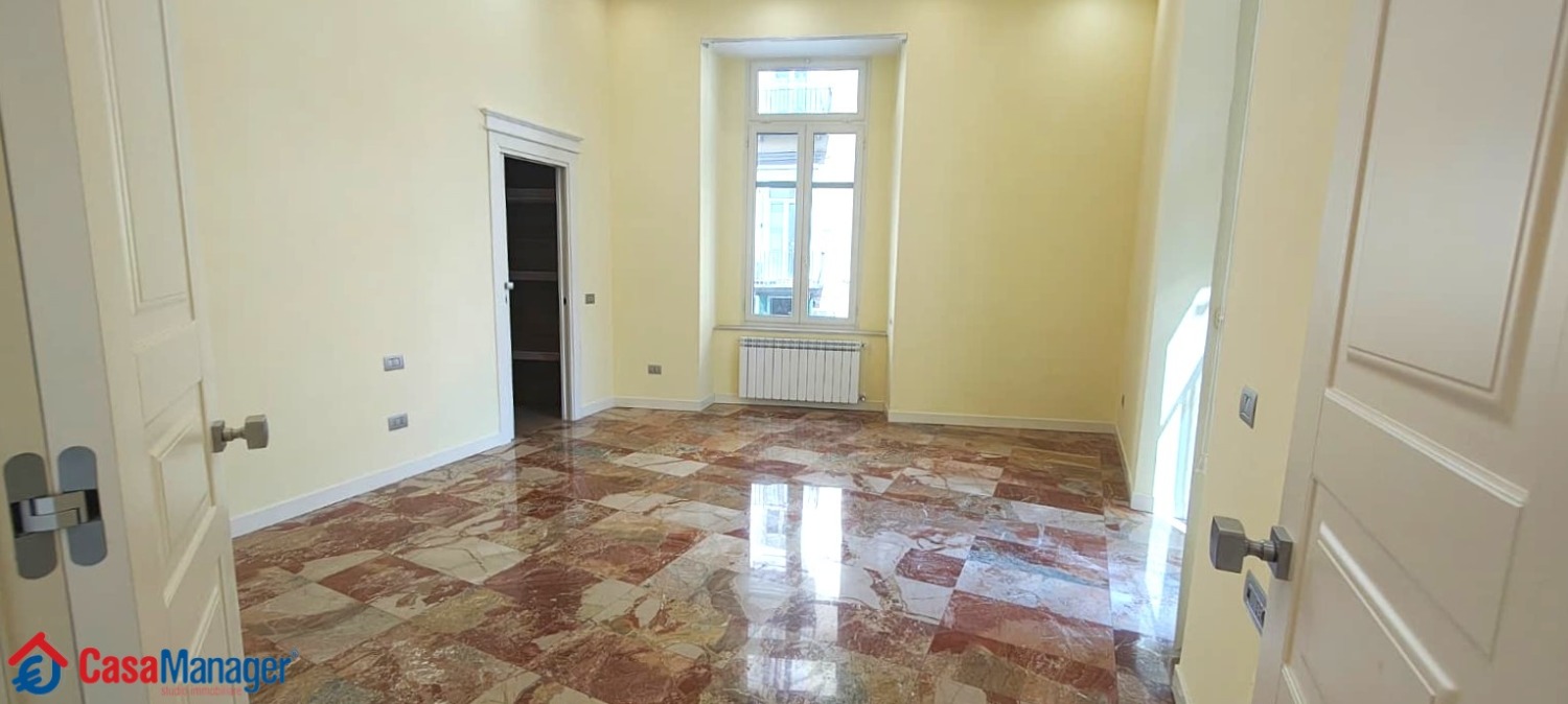 materdei -  appartamento 6 locali � 530.000 T640
