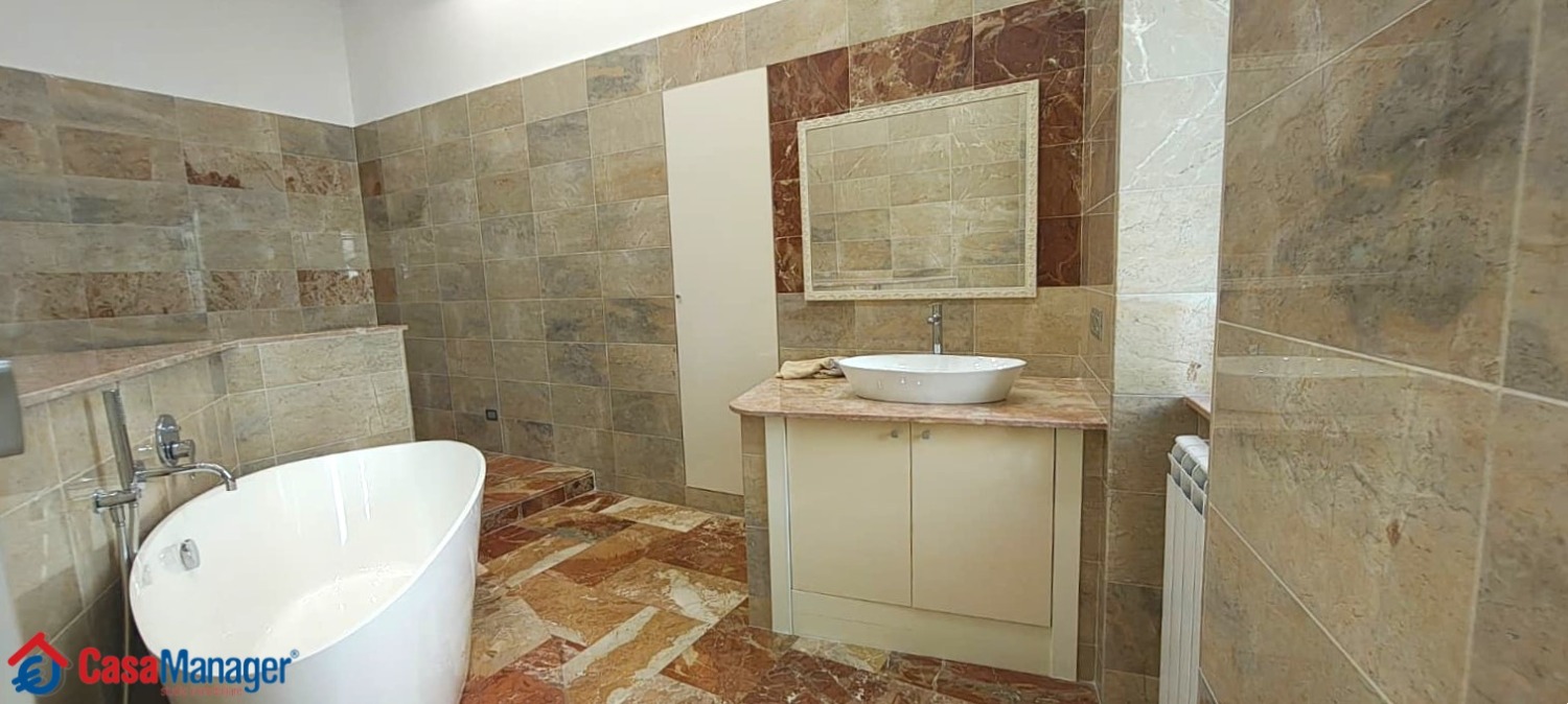 materdei -  appartamento 6 locali � 530.000 T640